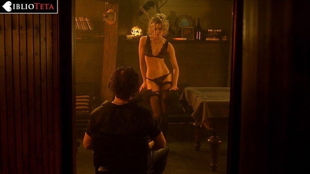 Rebecca Romijn Desnuda En Femme Fatale La Biblioteta