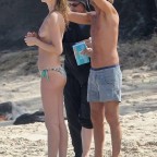 Toni Garrn Pillada Desnuda Durante Un Posado En Saint Barts La Biblioteta